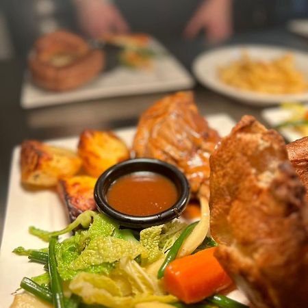 Heaven'S Kitchen At Squirrel Inn 고달밍 외부 사진